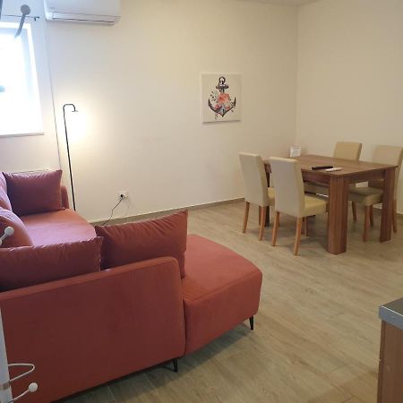 Apartments Valeria Divsici Luaran gambar