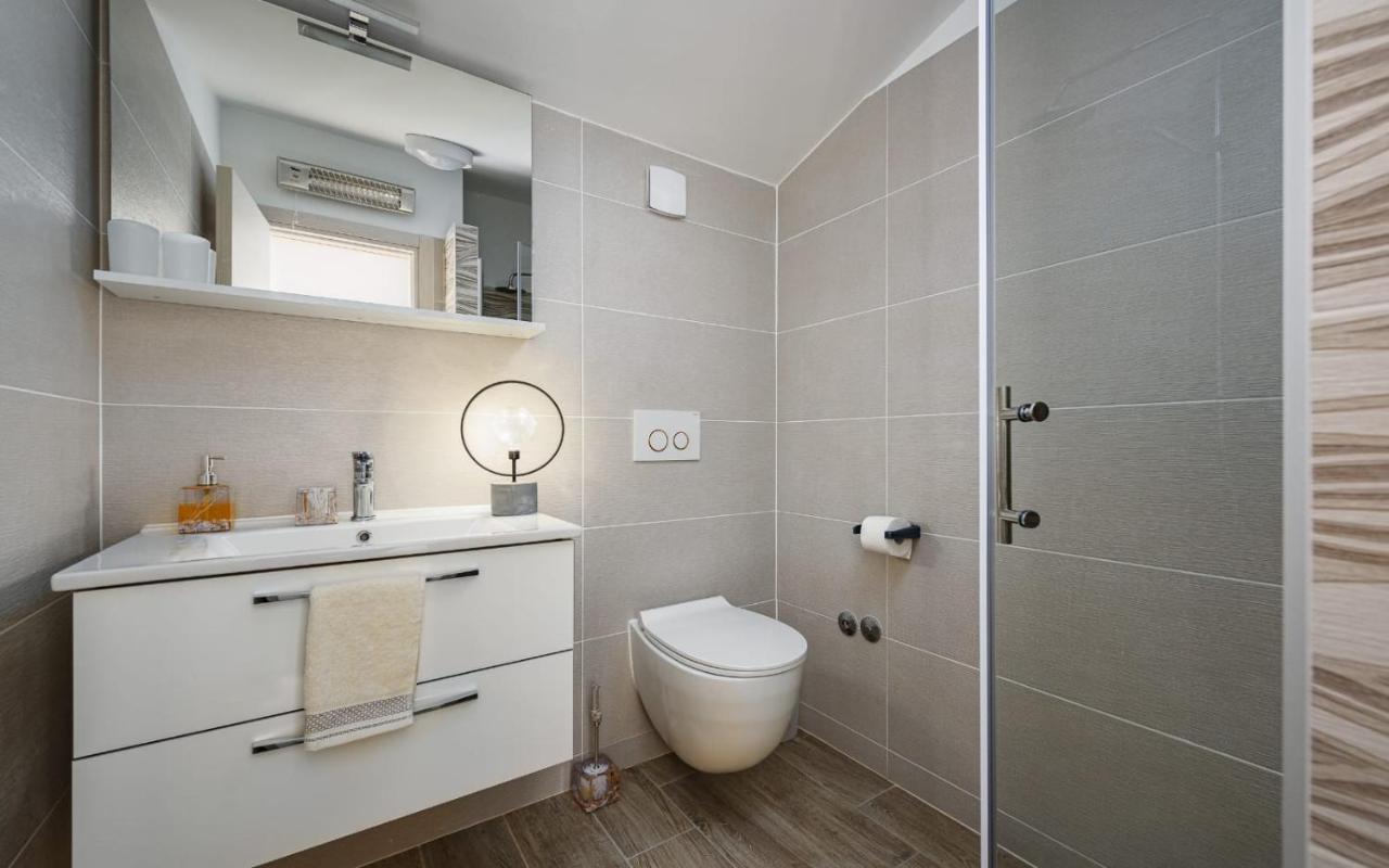 Apartments Valeria Divsici Luaran gambar