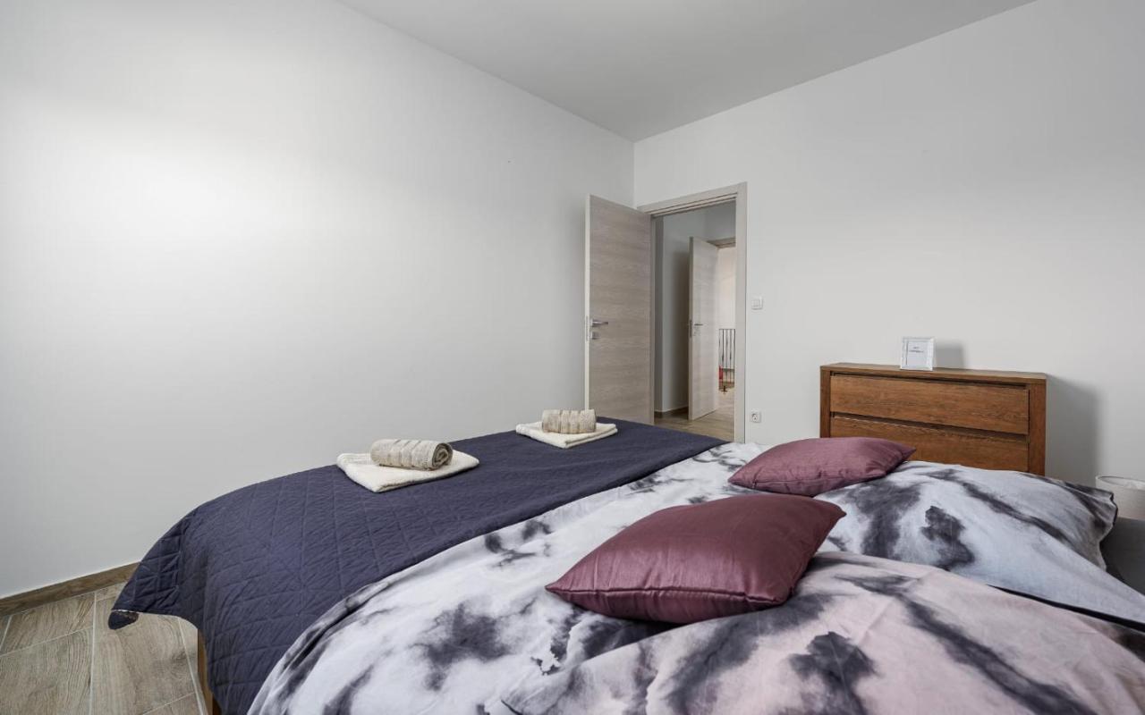 Apartments Valeria Divsici Luaran gambar