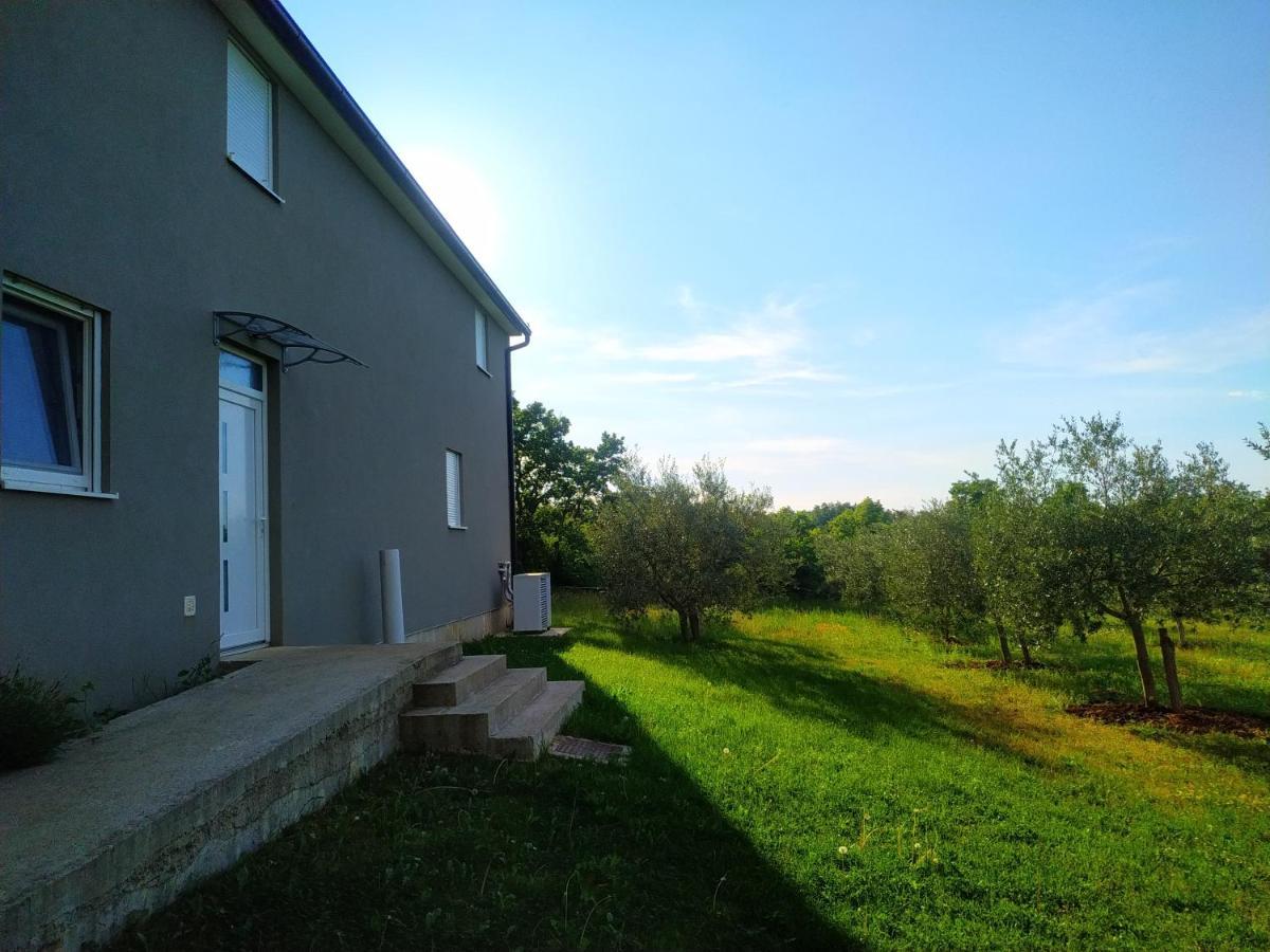 Apartments Valeria Divsici Luaran gambar