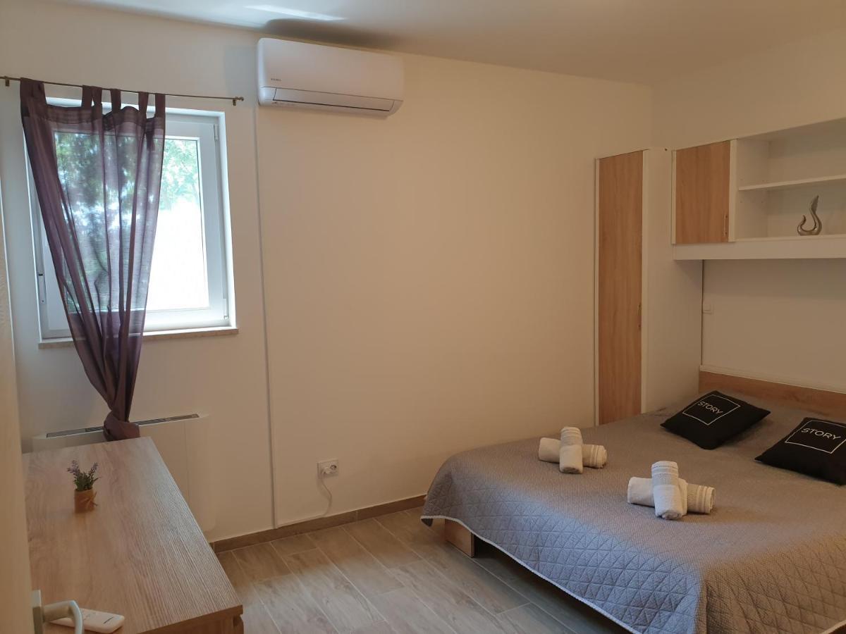 Apartments Valeria Divsici Luaran gambar